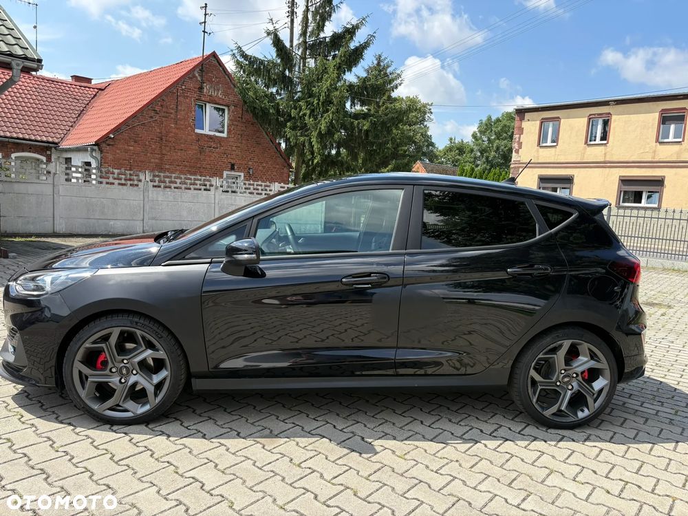 Ford Fiesta - 4