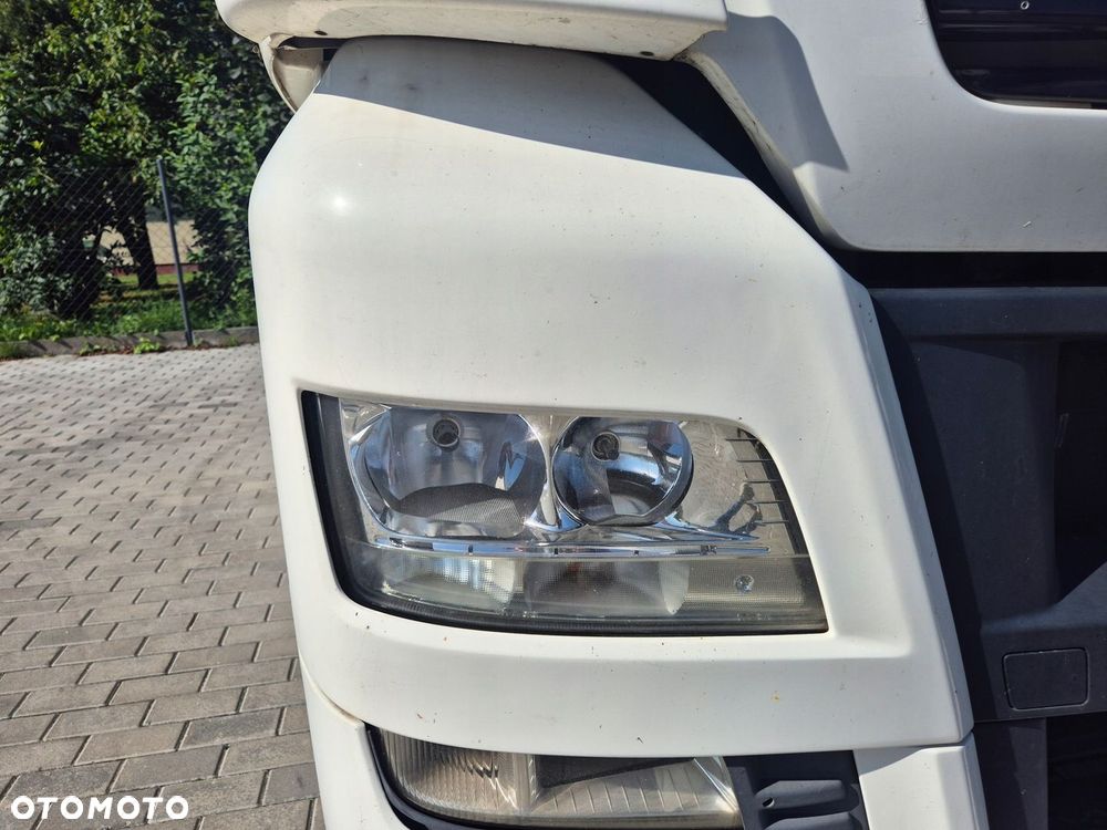 NAROŻNIK BIAŁY Okular Osłona LAMPY REFLEKTORA zderzak PRAWY MAN TGX EURO 6 - 1