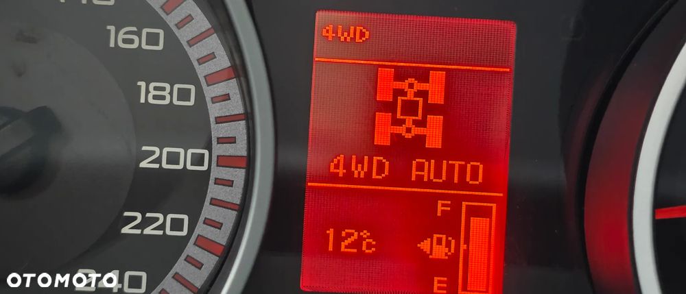 Mitsubishi Outlander 2.2 DI-D 4WD Instyle - 29