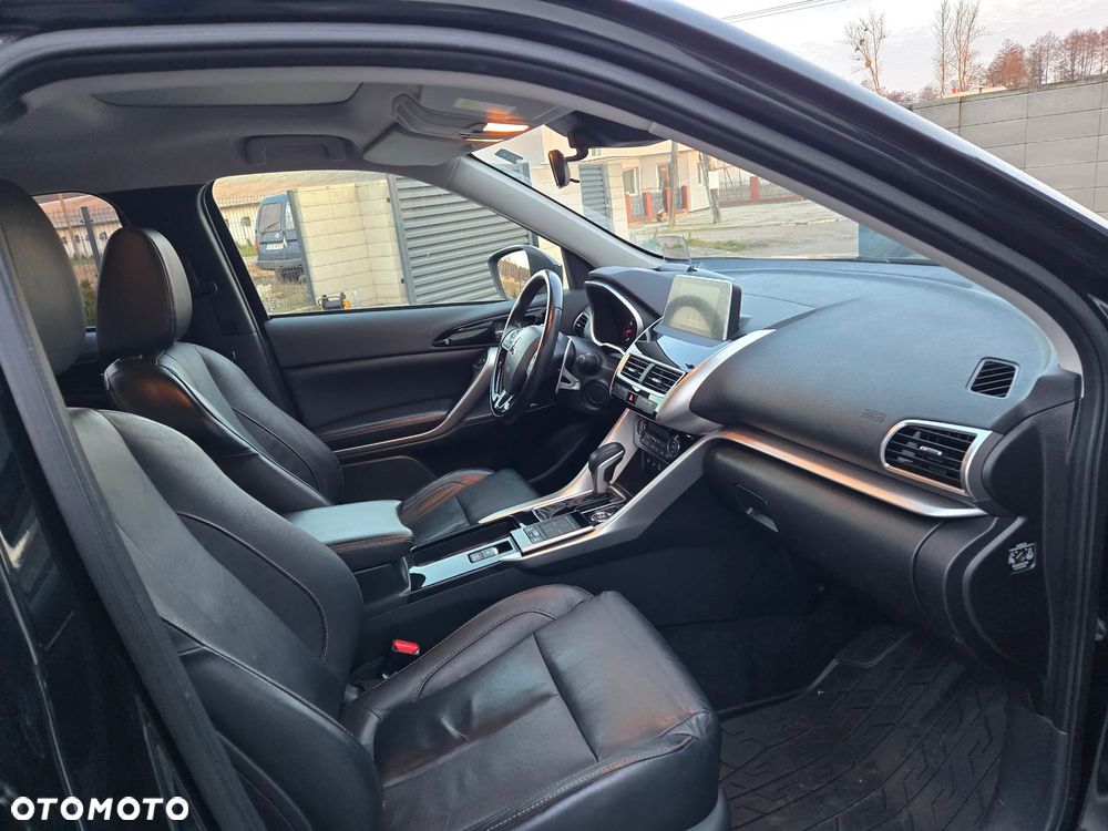 Mitsubishi Eclipse Cross 1.5 T GPF Intense Pro CVT 4WD - 35