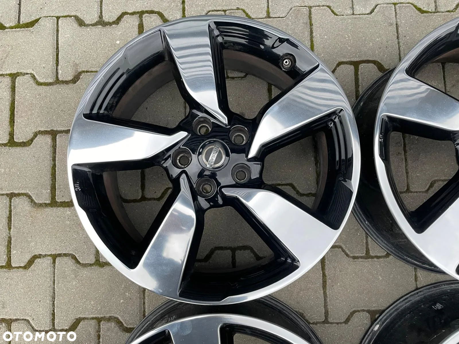 ALU FELGI NISSAN QASHQAI 7Jx18 ET40 5x114,3 N64801 4EA8A CZUJNIKI ĆIŚNIENIA - 9