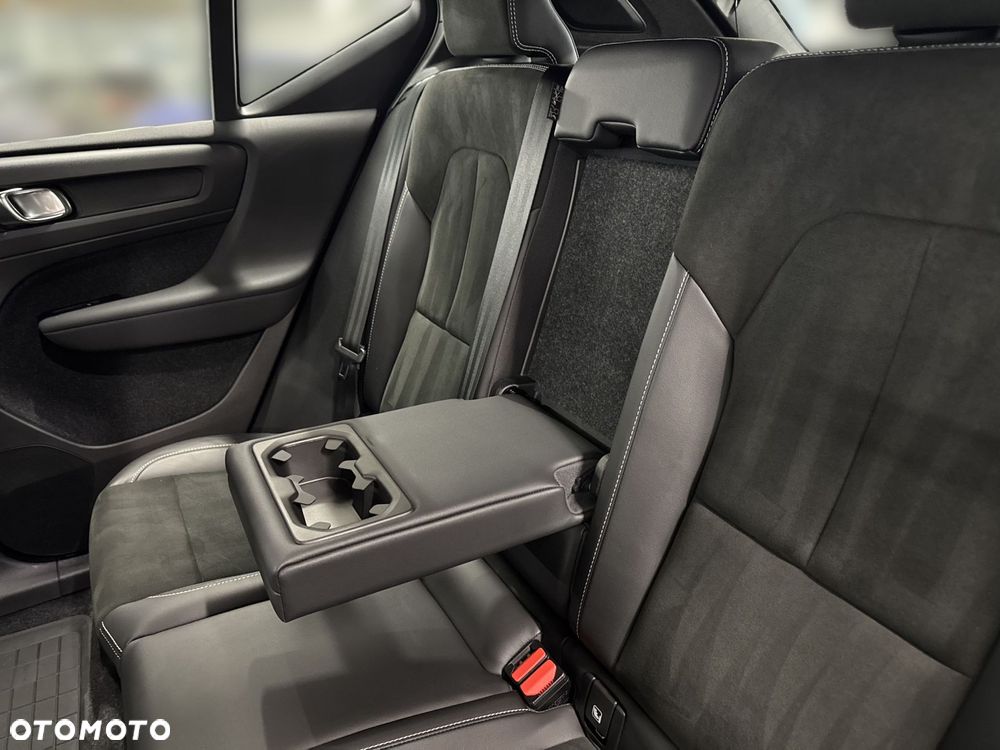 Volvo XC 40 B4 B R-Design - 10