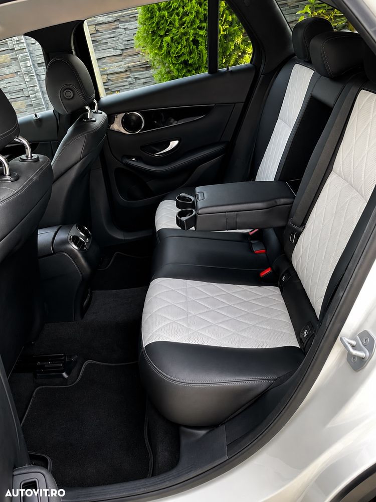 Mercedes-Benz GLC 220 d 4MATIC - 10