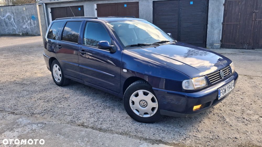 Volkswagen Polo 1.4 Comfortline - 2