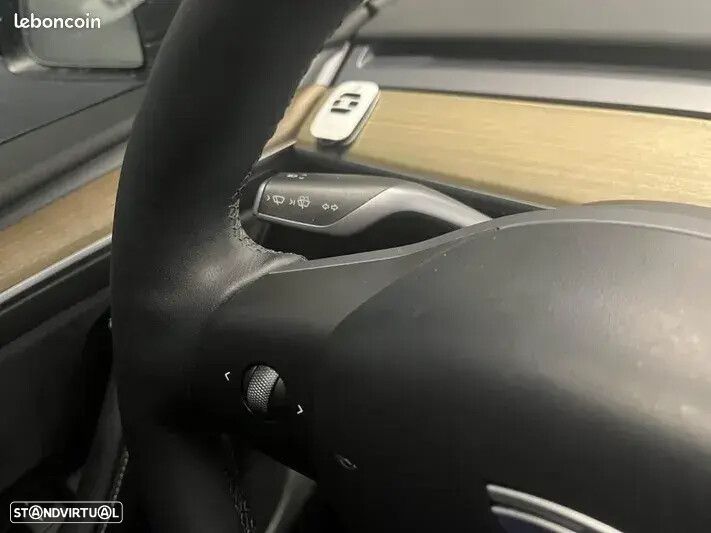 Tesla Model Y RWD - 17