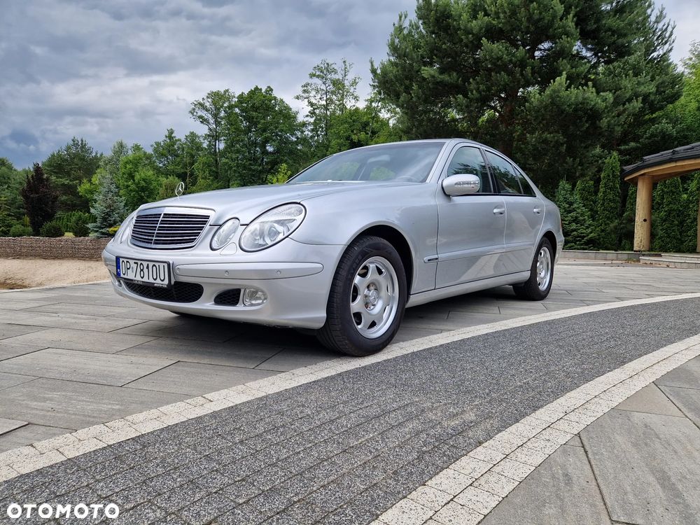 Mercedes-Benz Klasa E - 33