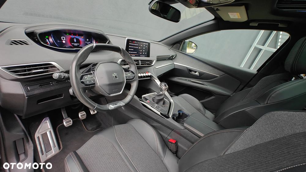 Peugeot 3008 1.5 BlueHDi GT S&S - 32