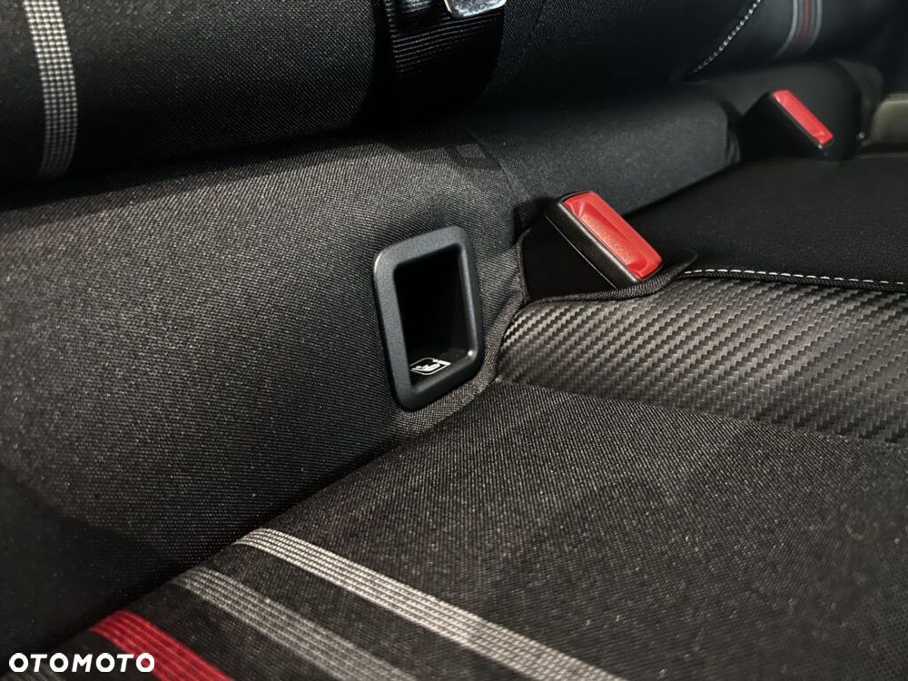 Skoda Fabia 1.5 TSI Monte Carlo DSG - 32
