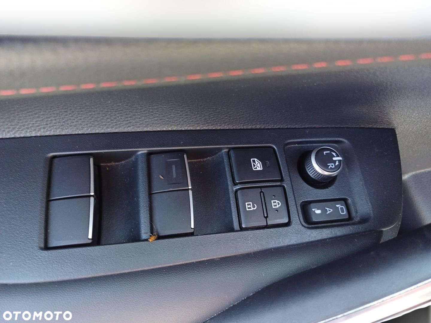 Toyota Corolla 1.8 Hybrid GR Sport Dynamic - 22