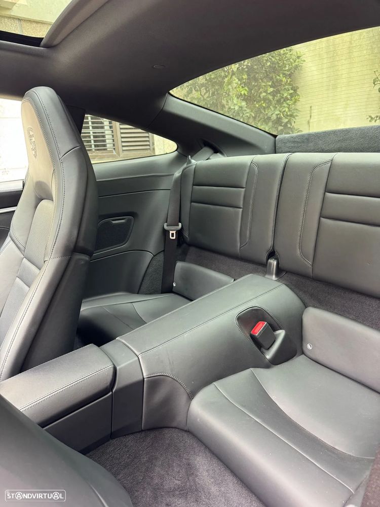 Porsche 911 (992) Carrera 4S PDK - 11
