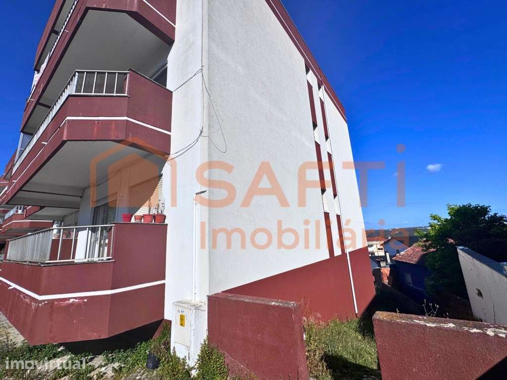 Prédio para venda - Vale Sepal, Leiria Por 1.250.000

Apresento u... - Grande imagem: 5/10