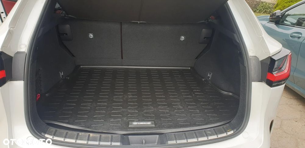 Lexus NX 350h Prestige AWD - 14