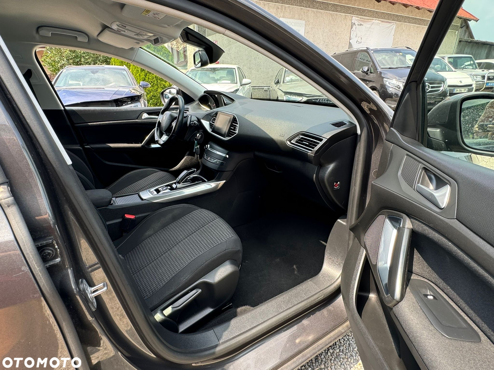 Peugeot 308 - 24