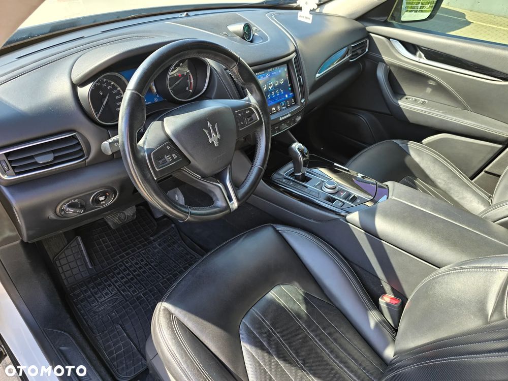 Maserati Levante S Q4 - 14