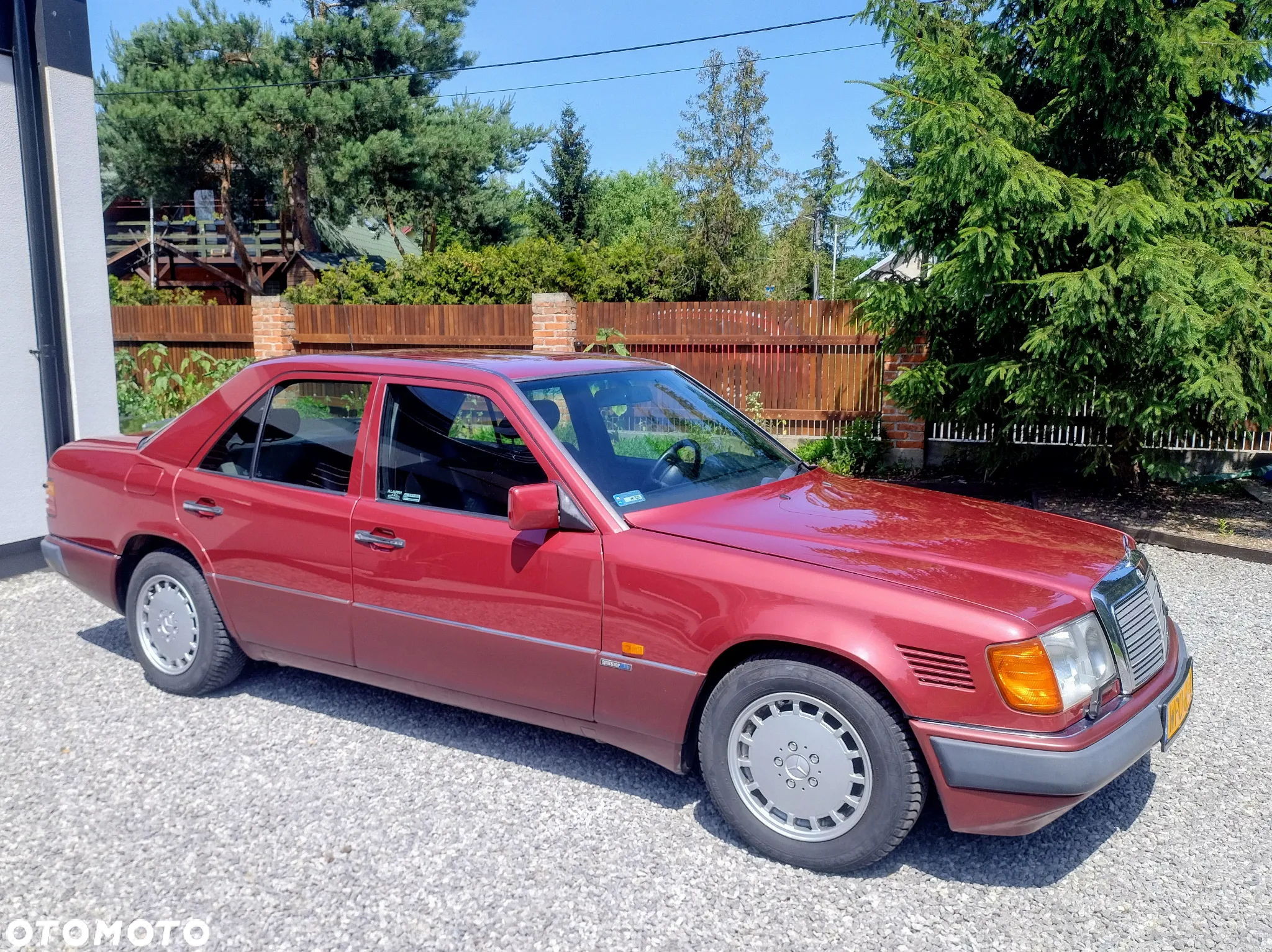 Mercedes-Benz W124 (1984-1993) - 12