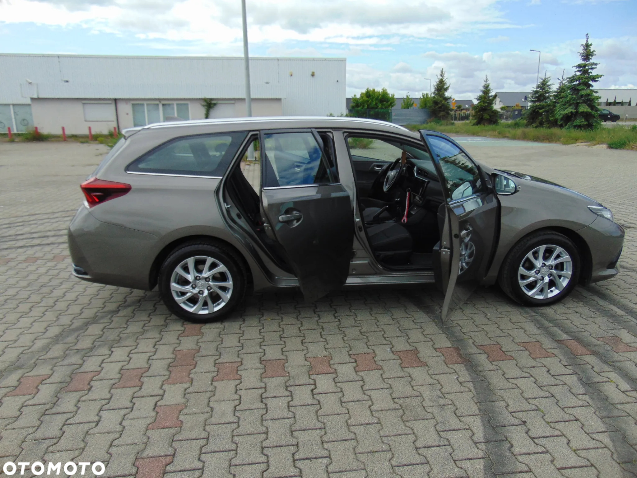 Toyota Auris - 3