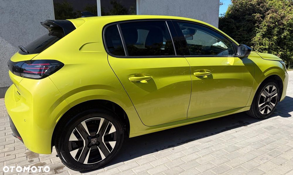 Peugeot 208 - 6