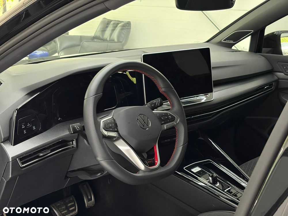 Volkswagen Golf - 20