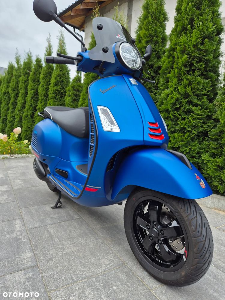 Vespa GTS - 12