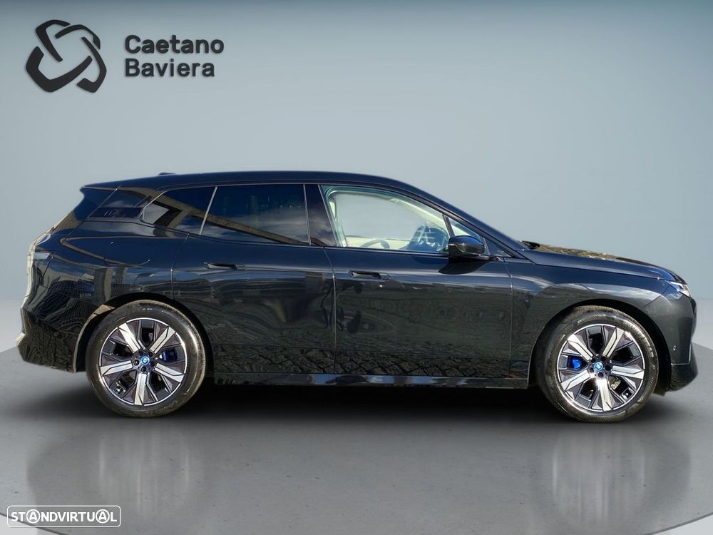 BMW iX xDrive 40 Pack Desportivo - 25