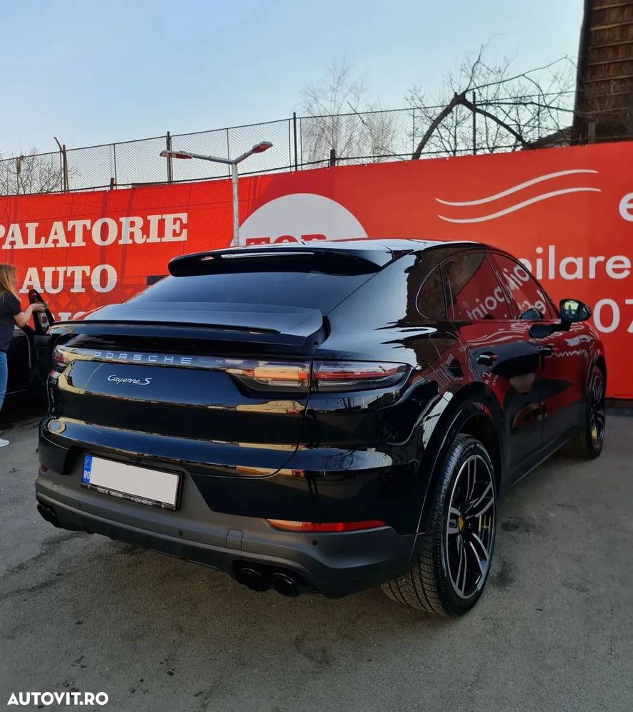 Porsche Cayenne Coupe - 16