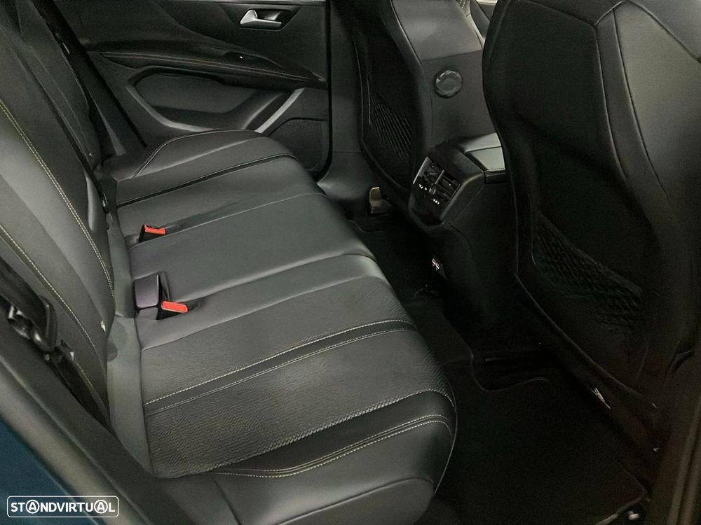 Peugeot 3008 1.5 BlueHDi GT EAT8 - 18
