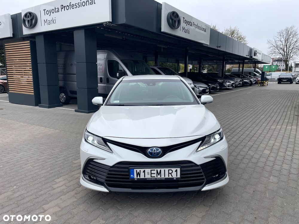 Toyota Camry 2.5 Hybrid Comfort CVT - 3