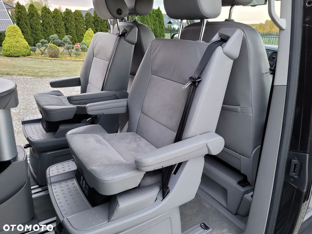 Volkswagen Multivan - 17