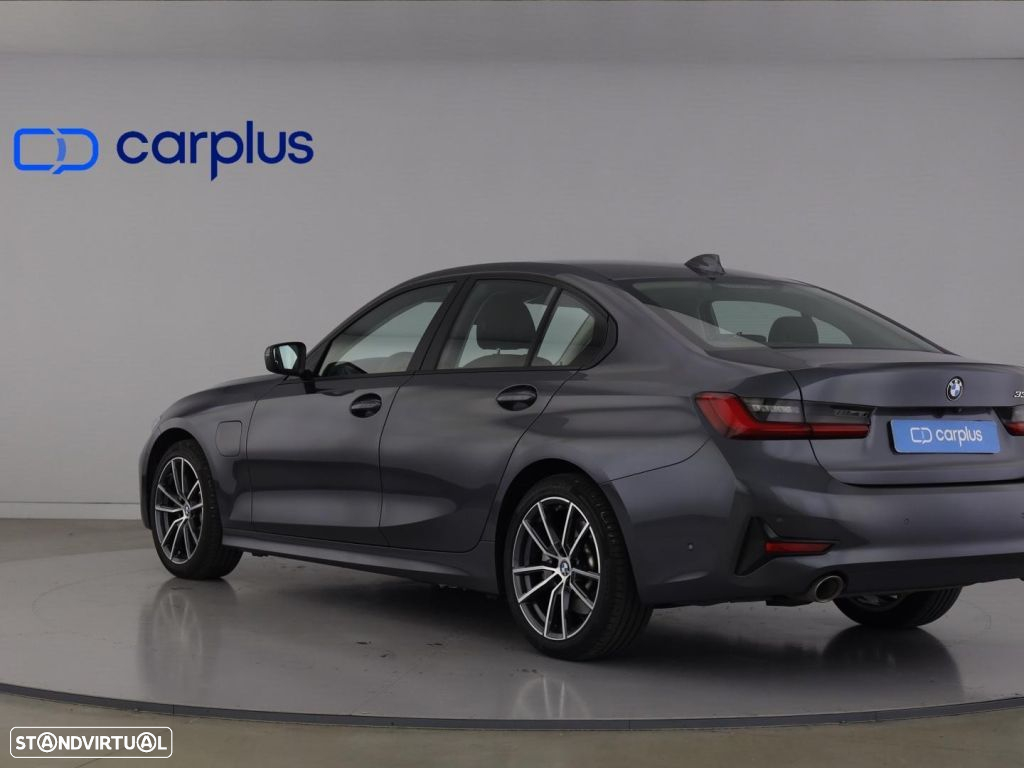 BMW 330 e Auto - 5