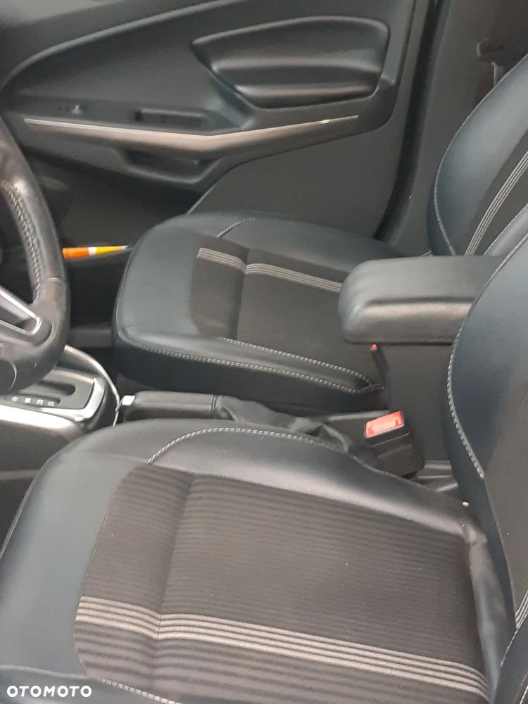Ford EcoSport - 10