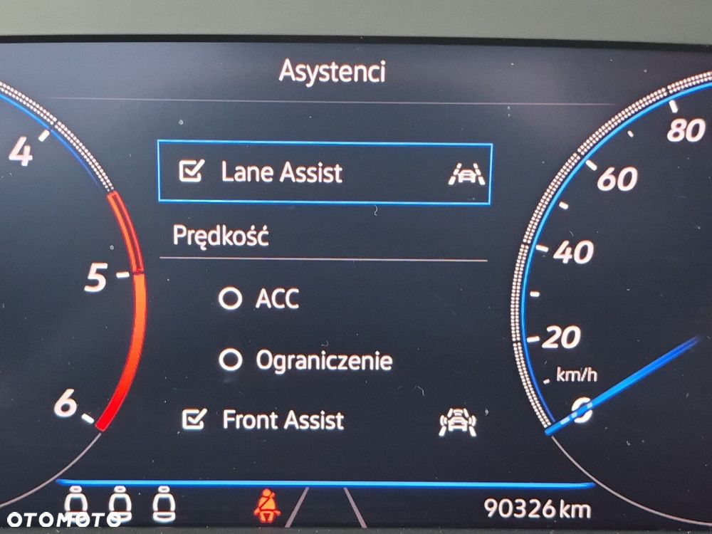 Volkswagen Passat Variant 2.0 TDI SCR Business Plus DSG - 18