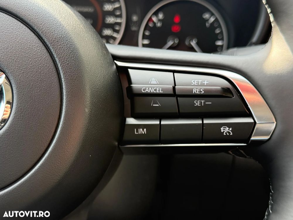 Mazda 3 e-SKYACTIV-G 140 M HYBRID Aut. CENTRE-LINE - 21