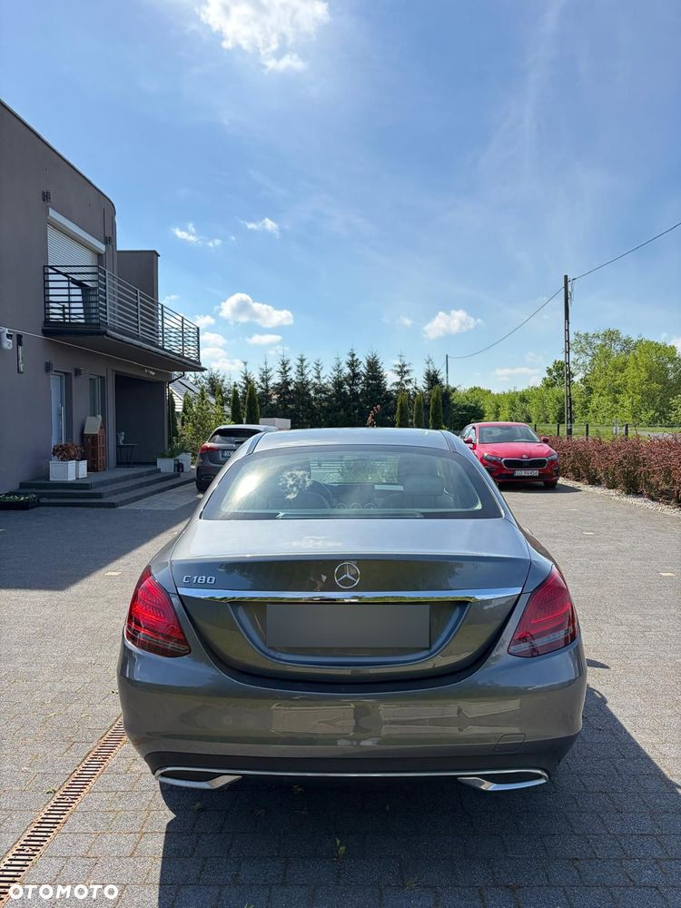 Mercedes-Benz Klasa C 180 9G-TRONIC - 11