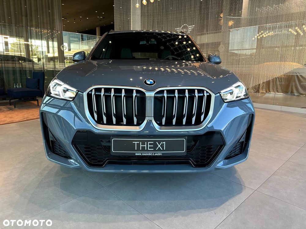 BMW X1 sDrive18d xLine - 10