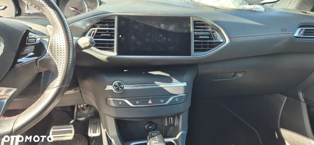 Peugeot 308 1.2 PureTech GPF GT Pack S&S EAT8 - 27