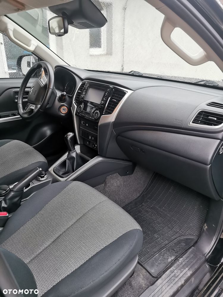 Mitsubishi L200 2.2 d DC Instyle - 8
