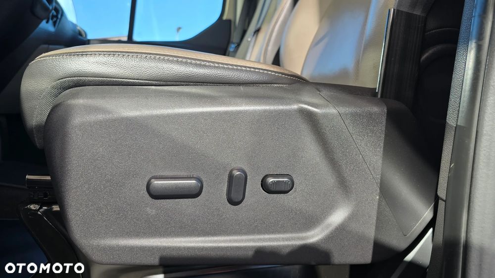 Ford Tourneo Custom 2.0 TDCi L2 Titanium - 17