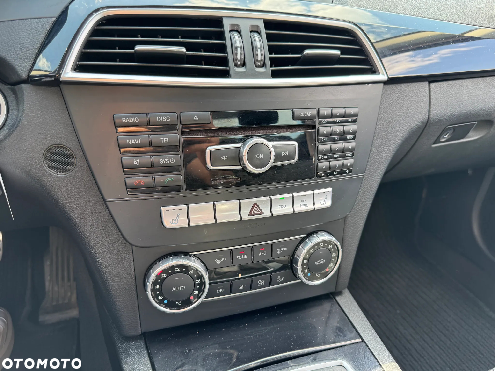 Mercedes-Benz Klasa C 180 BlueEFFICIENCY Elegance - 18