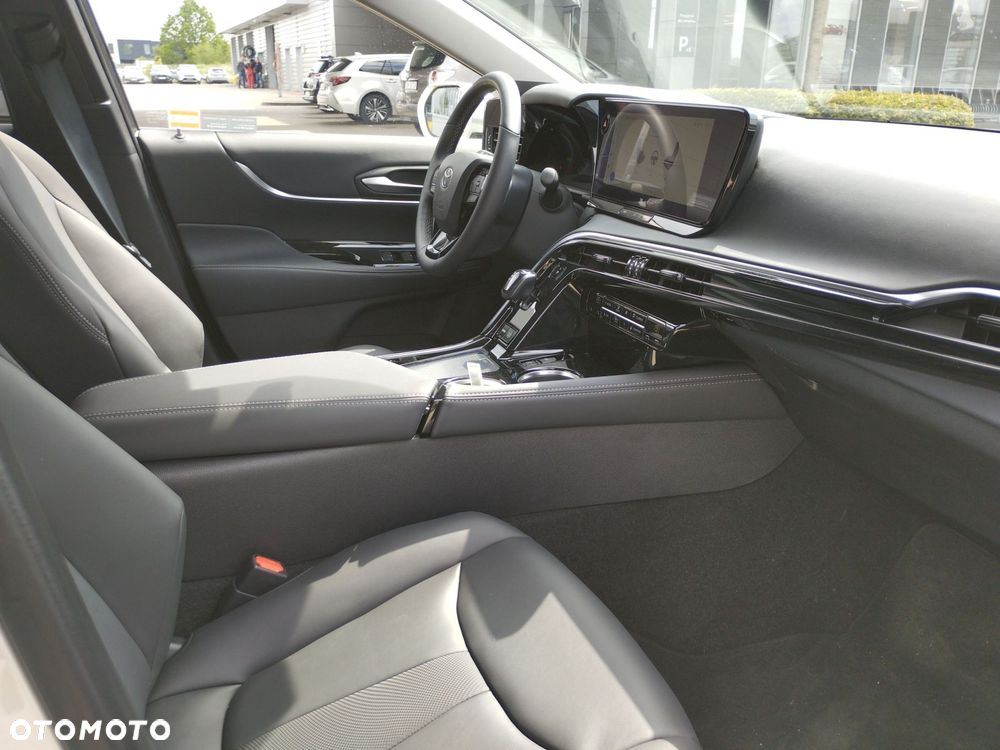 Toyota Mirai - 11