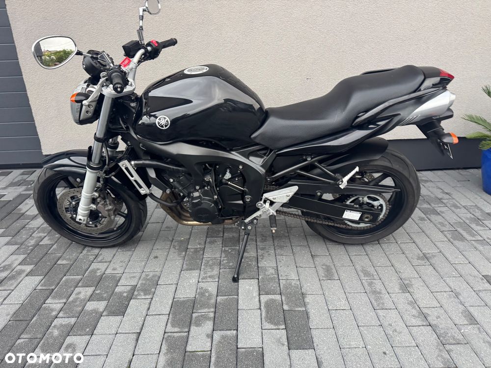 Yamaha FZ6 - 2