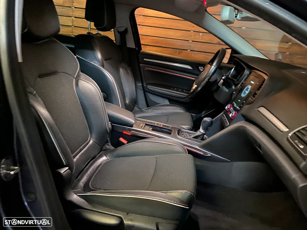 Renault Mégane Sport Tourer 1.5 Blue dCi Bose Edition EDC - 7