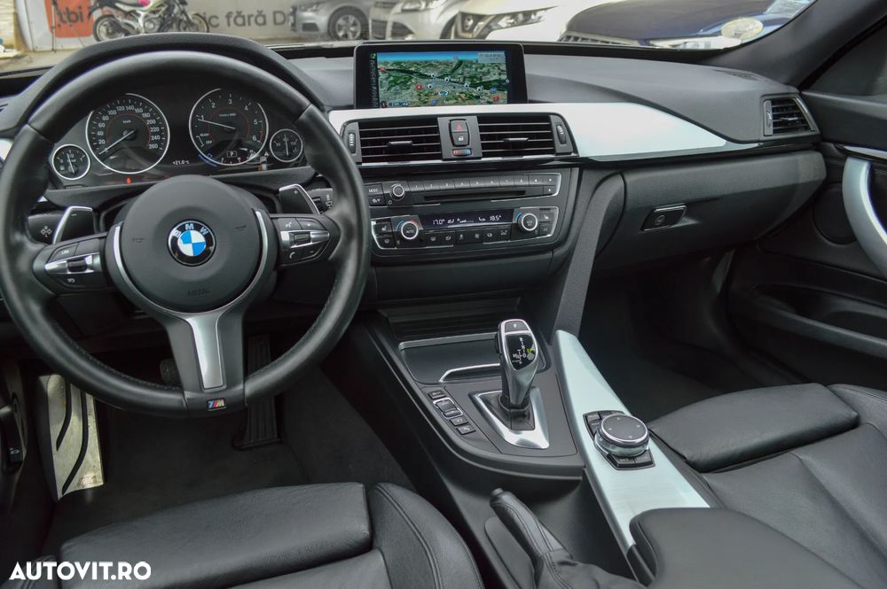BMW Seria 3 320d Aut. M Sport - 39