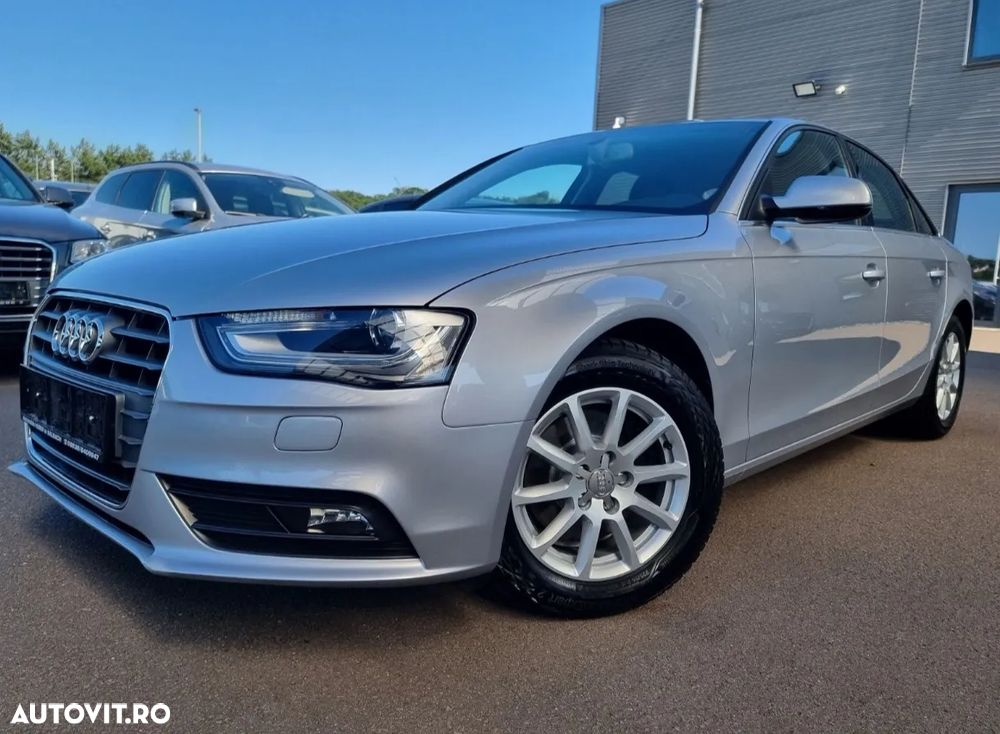 Audi A4 2.0 TDI DPF Ambition - 14