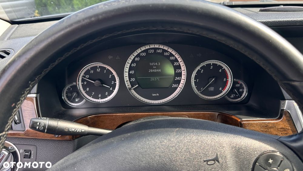 Mercedes-Benz Klasa E 200 CDI BlueEff - 5