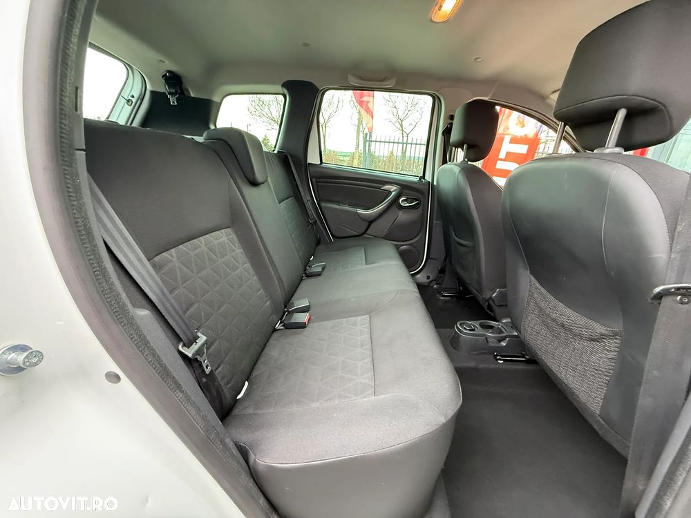 Dacia Duster dCi 110 FAP 4x2 Prestige - 8