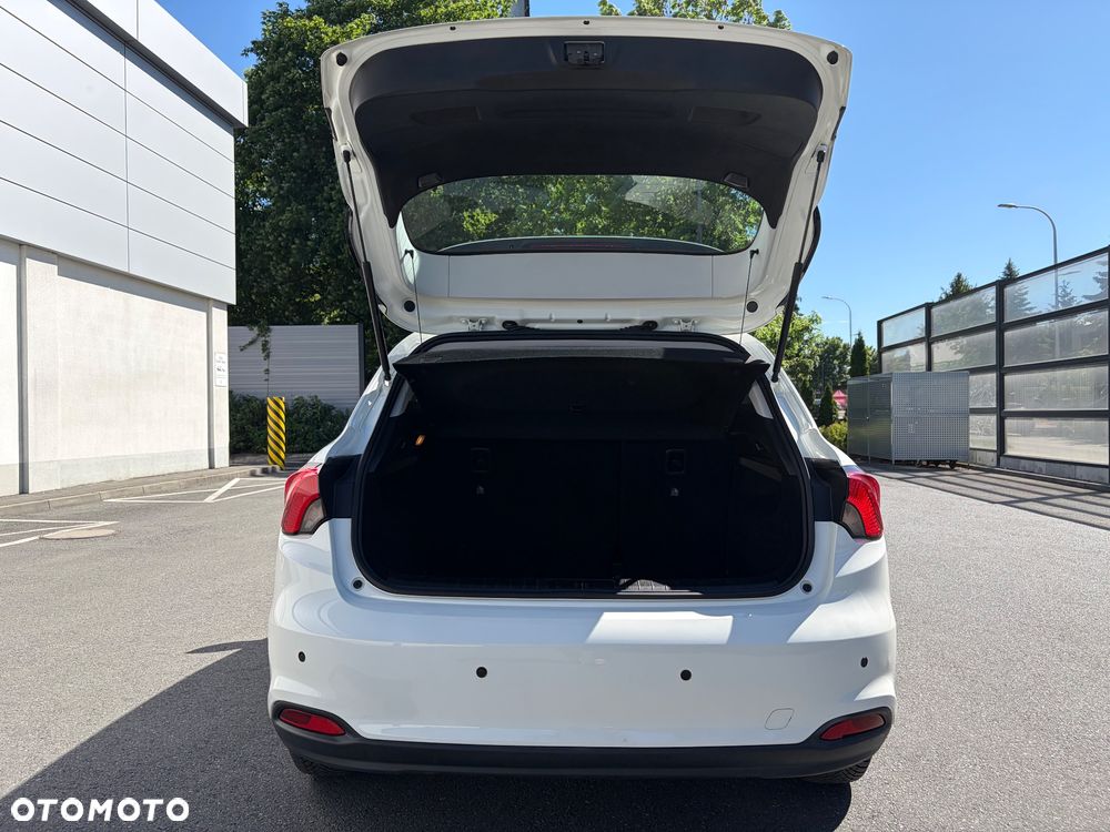 Fiat Tipo 1.4 16v Easy - 10
