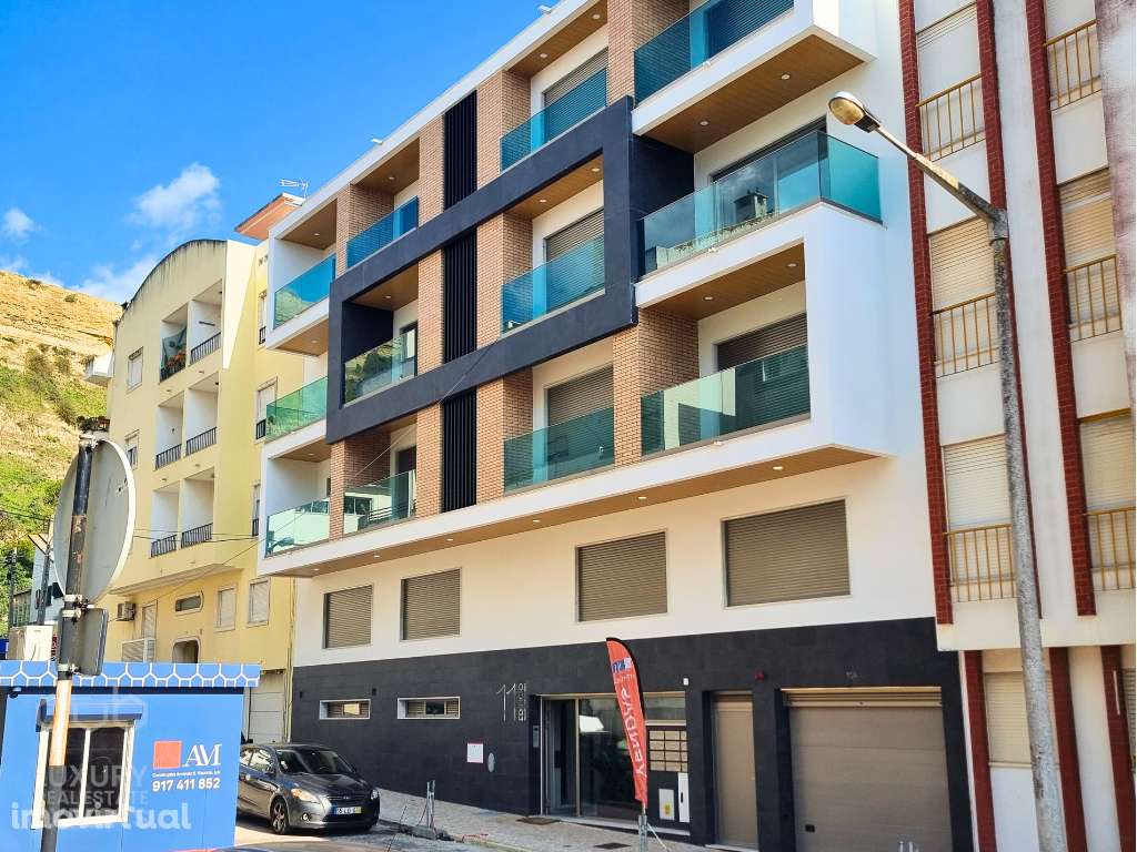 Fernão de Magalhães 11 – Apartamento T2+3 duplex, NOVO, Costa da Capar - Grande imagem: 4/22