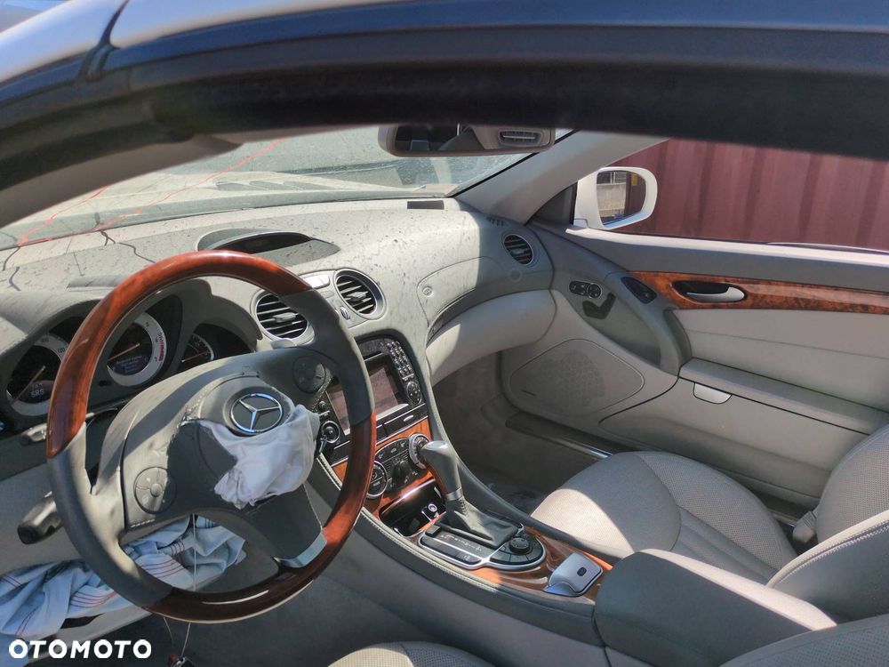 Mercedes-Benz SL 500 - 23