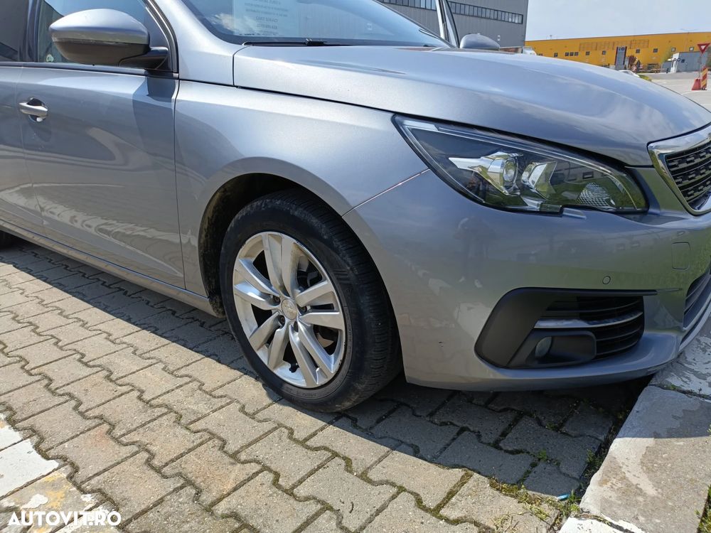 Peugeot 308 - 3