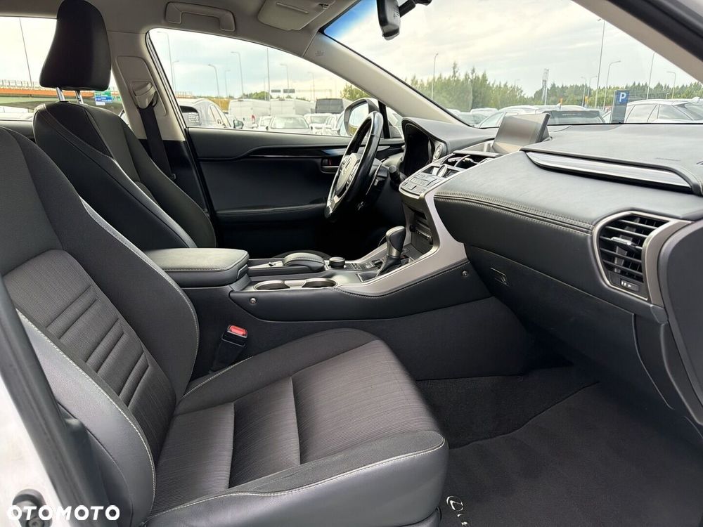Lexus NX 200t Elite AWD - 9
